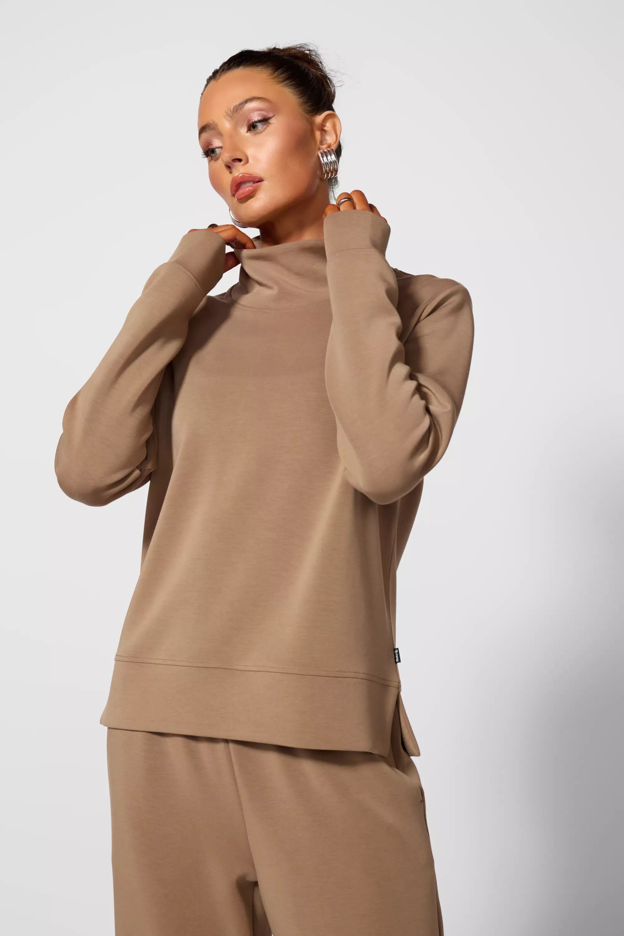 Dreamweave™ Mock Neck Sweatshirt - Caribou