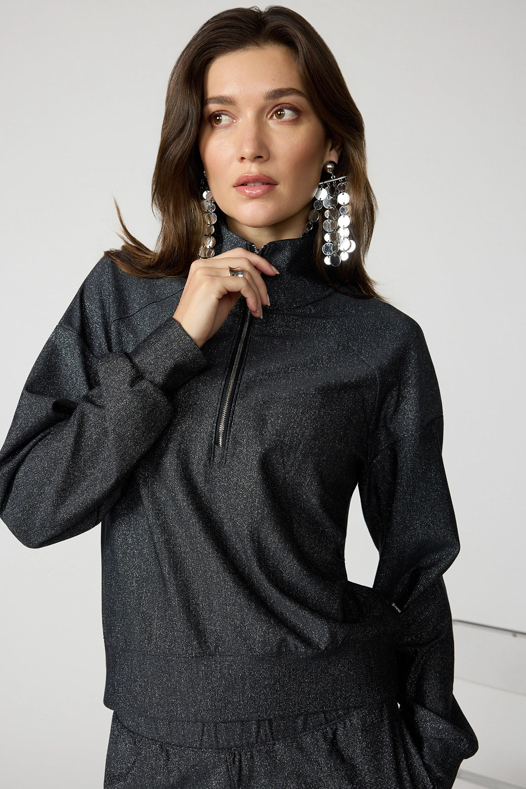 Shimmer Quarter Zip - Black/Silver