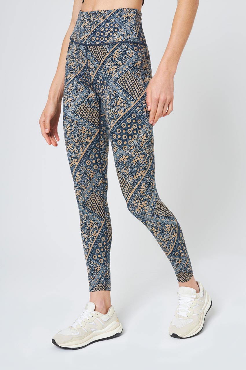 Explore High-Waisted Legging 25" - Navy/Gold Patchwork Print